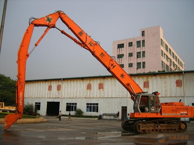 挖掘機(jī)拆樓臂、三段式加長(zhǎng)臂、挖掘機(jī)拆樓臂廠家